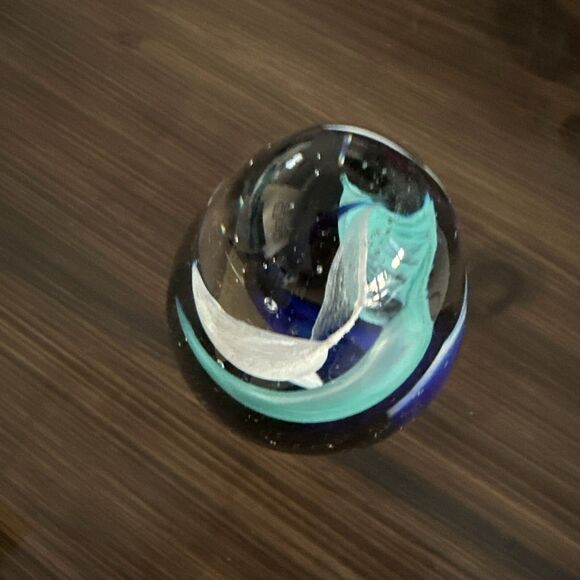 Art Glass Egg Shaped Swirl Pattern Paperweight Abstract - Picture 4 of 5